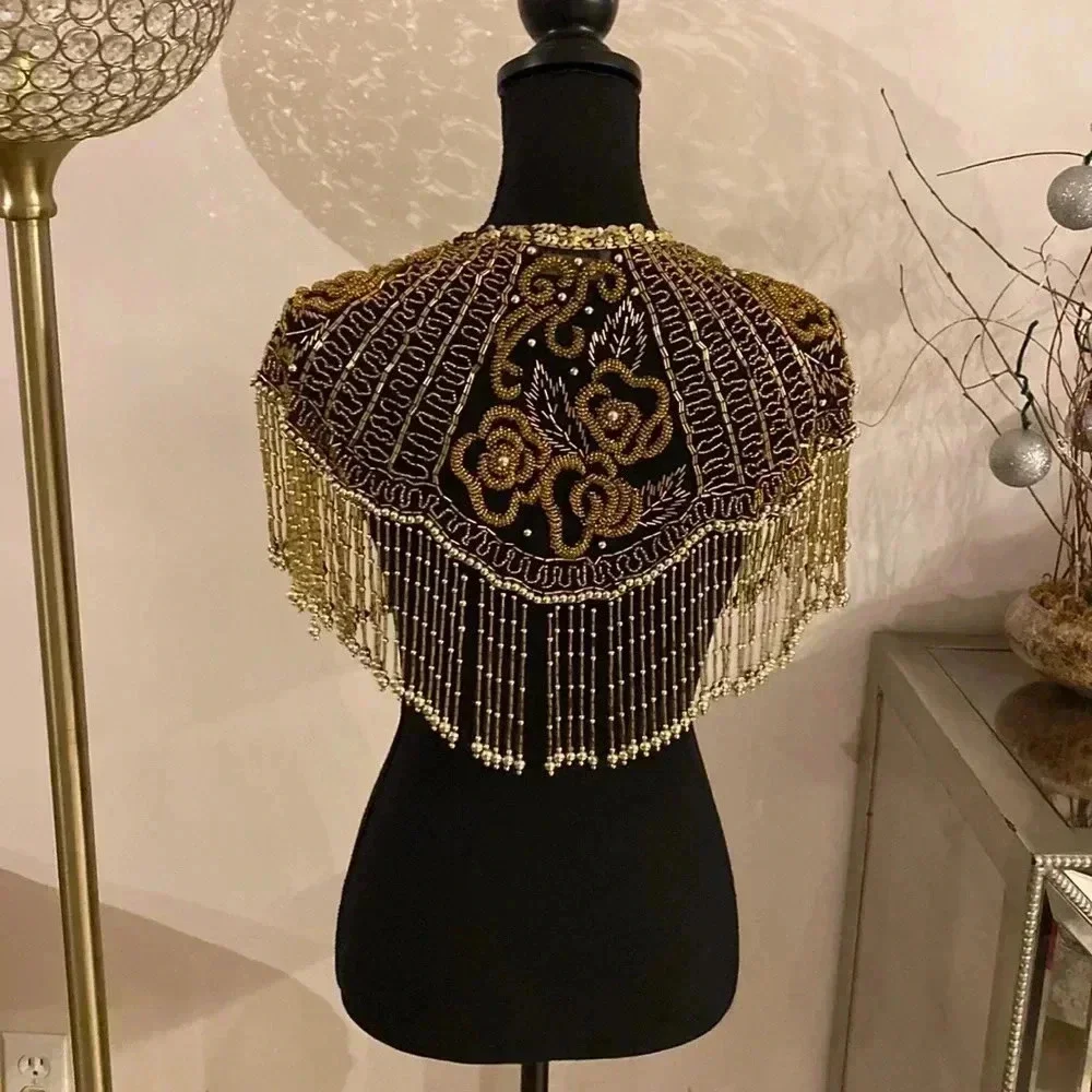 BONTESSA Absolutely gorgeous 💯 %silk beaded wrap - Picture 4 of 6
